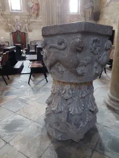 Fonte battesimale - Cattedrale di Maria Assunta e San Gottardo a Asti