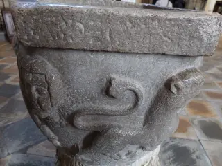 Fonte battesimale - Cattedrale di Maria Assunta e San Gottardo a Asti