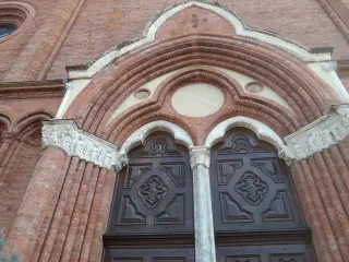 Portale Facciata - Cattedrale di Maria Assunta e San Gottardo a Asti