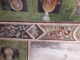 Fregio - Particolare - Cappella di San Giulio a LemieFrazione Forno