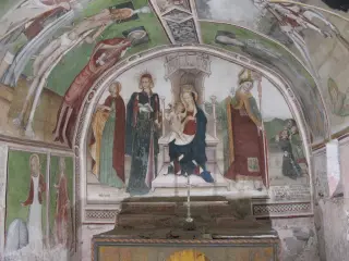 Interno - Cappella di San Giulio a LemieFrazione Forno
