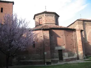 Esterno Lato Sud - Battistero o Rotonda di San Pietro in Consavia a Asti