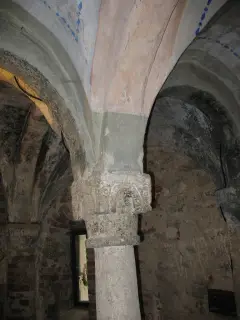 Cripta - Capitello - Santuario o Priorato di Santo Stefano al Monte a Candia Canavese