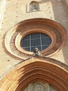 Rosone facciata - Collegiata di San Secondo a Asti