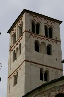 Campanile sinistro - Cattedrale o Duomo di Santa Maria a Ivrea