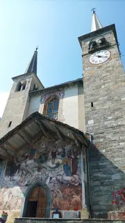 Facciata e campanile - Chiesa di San Michele a Riva Valdobbia