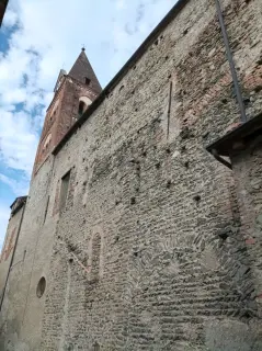 Fianco e campanile - Chiesa di San Giovanni a Avigliana