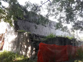 Fianco destro - Ruderi Della Chiesa di Santa Maria d'Areglio o Gesiassa a Borgo d'AleFrazione Areglio