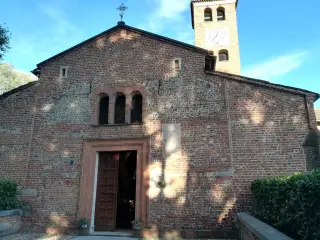 Facciata - Parrocchiale dei Santi Nazario e Celso a Quinto Vercellese