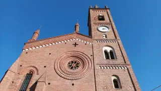 Facciata e campanile - Parrocchiale di San Martino a Casanova Elvo