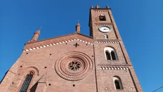 Facciata e campanile - Parrocchiale di San Martino a Casanova Elvo