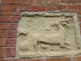 Formella in facciata - Chiesa di San Bernardo a Vercelli