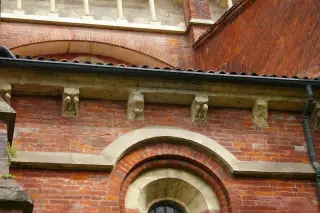 Mensole e capitelli dei fianchi - Basilica di Sant'Andrea a Vercelli