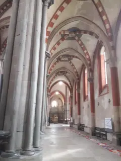 Navata - Basilica di Sant'Andrea a Vercelli