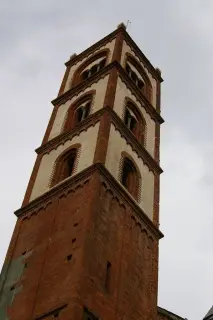 Campanile della facciata - Basilica di Sant'Andrea a Vercelli