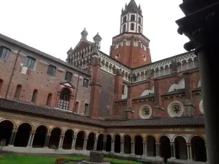 Tiburio visto dall'Abbazia - Basilica di Sant'Andrea a Vercelli