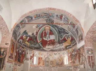 Affreschi del catino absidale - Pieve di San Pietro a Casalvolone