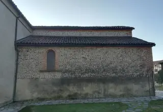 Fianco - Parrocchiale di San Lorenzo a Mandello Vitta