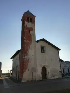 Facciata e campanile - Chiesa di Santa Maria Vecchia a Sillavengo
