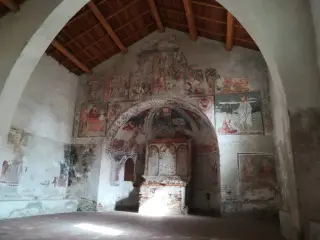 Interno - Oratorio di Santa Maria Nuova a Sillavengo