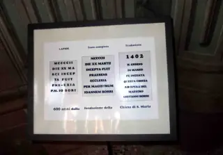 Testo pietra fondazione chiesa antica - Duomo di Santa Maria Maggiore o di Santo Stefano a Biella