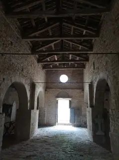 Interno - Chiesa Cimiteriale di San Giorgio a MontafiaFrazione Bagnasco