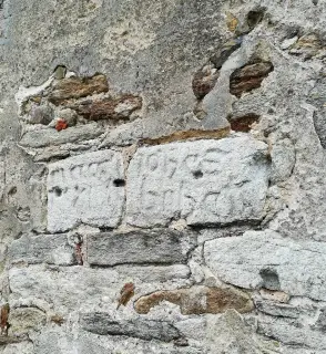 Pietra con iscrizione - Pieve o Chiesa Cimiteriale di Santa Maria Assunta a Netro