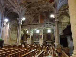 Navata e sulla destra San Cristoforo - Parrocchiale di San Bartolomeo a Mezzana Mortigliengo