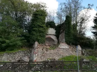 Resti - Chiesa di San Bernardo di Mentone a Gattinara