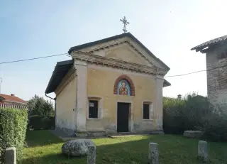 Vista - Oratorio o Chiesa di Santa Maria di Linduno o Lindeno a MomoFrazione Linduno