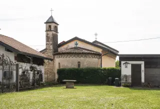 Abside e campanile - Oratorio o Chiesa di Santa Maria di Linduno o Lindeno a MomoFrazione Linduno