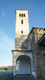 Campanile da est - Santuario della Madonna delle Grazie o Santa Maria delle Grazie a Borgo Ticino
