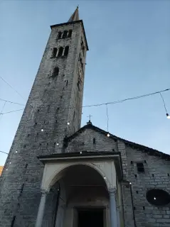 Facciata - Collegiata o Chiesa di Sant'Ambrogio a Omegna