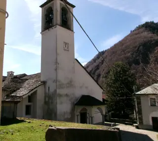 Campanile - Parrocchiale di San Pietro e Paolo a ValstronaFrazione Forno