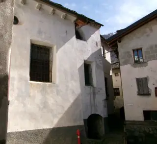 Fianco - Parrocchiale di San Pietro e Paolo a ValstronaFrazione Forno