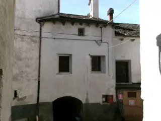 Fianco - Parrocchiale di San Pietro e Paolo a ValstronaFrazione Forno