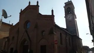 Facciata e campanile - Parrocchiale dei Santi Giulitta e Quirico a Borgo San Martino