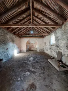 Interno - Chiesa Cimiteriale di San Lorenzo a Cesara