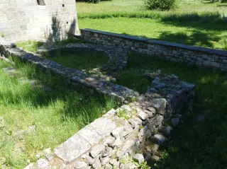 Scavi della chiesa antica - Chiesa di San Giovanni Battista a MergozzoFrazione Montorfano
