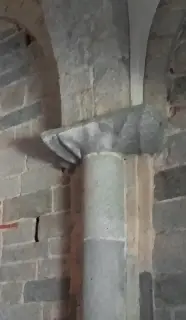Capitello - Chiesa di San Giovanni Battista a MergozzoFrazione Montorfano