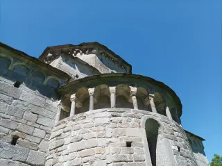 Archetti - Chiesa di San Giovanni Battista a MergozzoFrazione Montorfano