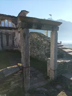 Ruderi - Oratorio di San Maurizio a VilladossolaFrazione Piaggio