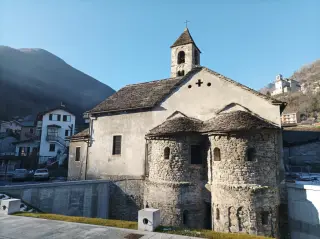 Absidi - Chiesa o Oratorio di Santa Maria Assunta o al Piaggio a VilladossolaFrazione Piaggio