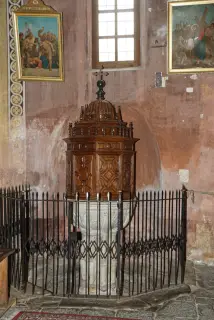 Fonte battesimale - Parrocchiale di San Giulio a CrodoFrazione Cravegna