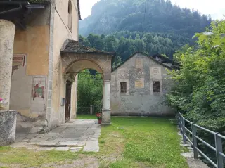 Facciata - Parrocchiale di Sant'Antonio Abate a BoccioletoFrazione Fervento