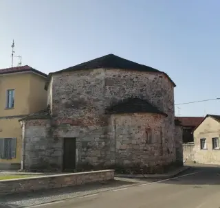 Vista - Battistero di San Giovanni o di Santa Maria Assunta a Cureggio