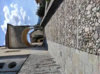 Portico - Parrocchiale di San Maiolo di Cluny a OmegnaFrazione Agrano