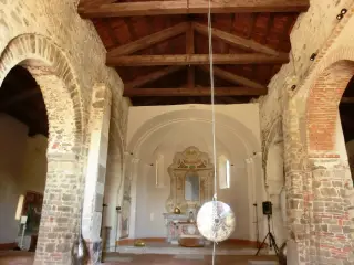 Interno - Chiesa di Santa Maria del Monastero a Manta