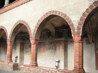 Chiostro - Particolare arcate - Abbazia di San Nazzaro o dei Santi Nazario e Celso a San Nazzaro Sesia