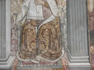 Particolare drappeggio Abito della Madonna - Abbazia di San Nazzaro o dei Santi Nazario e Celso a San Nazzaro Sesia